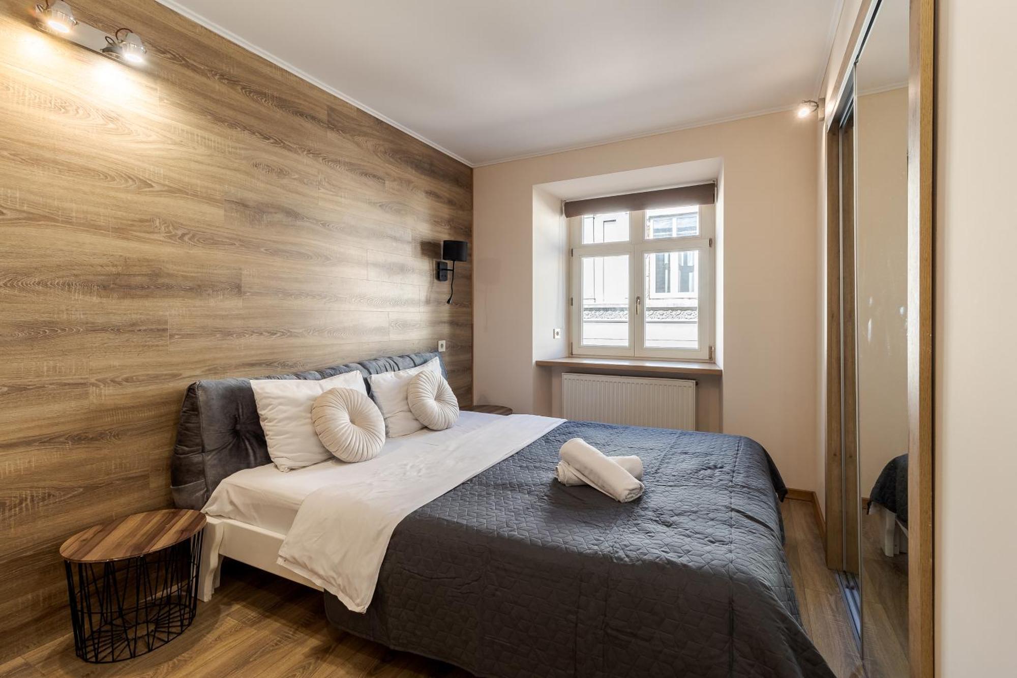 Tut Staroevreyska С Apartment Lviv Bagian luar foto